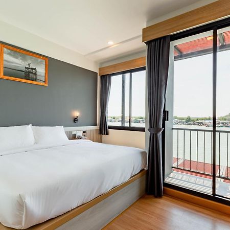 The Blue C Donsak Hotel Surat Thani Buitenkant foto